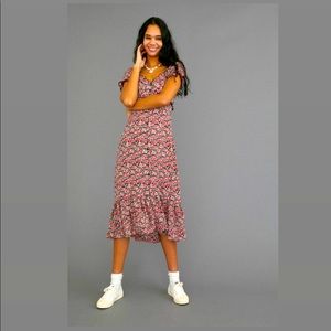 URBAN OUTFITTERS BNWT Pink Rose Floral Print Sweetheart Midi Dress | LRG